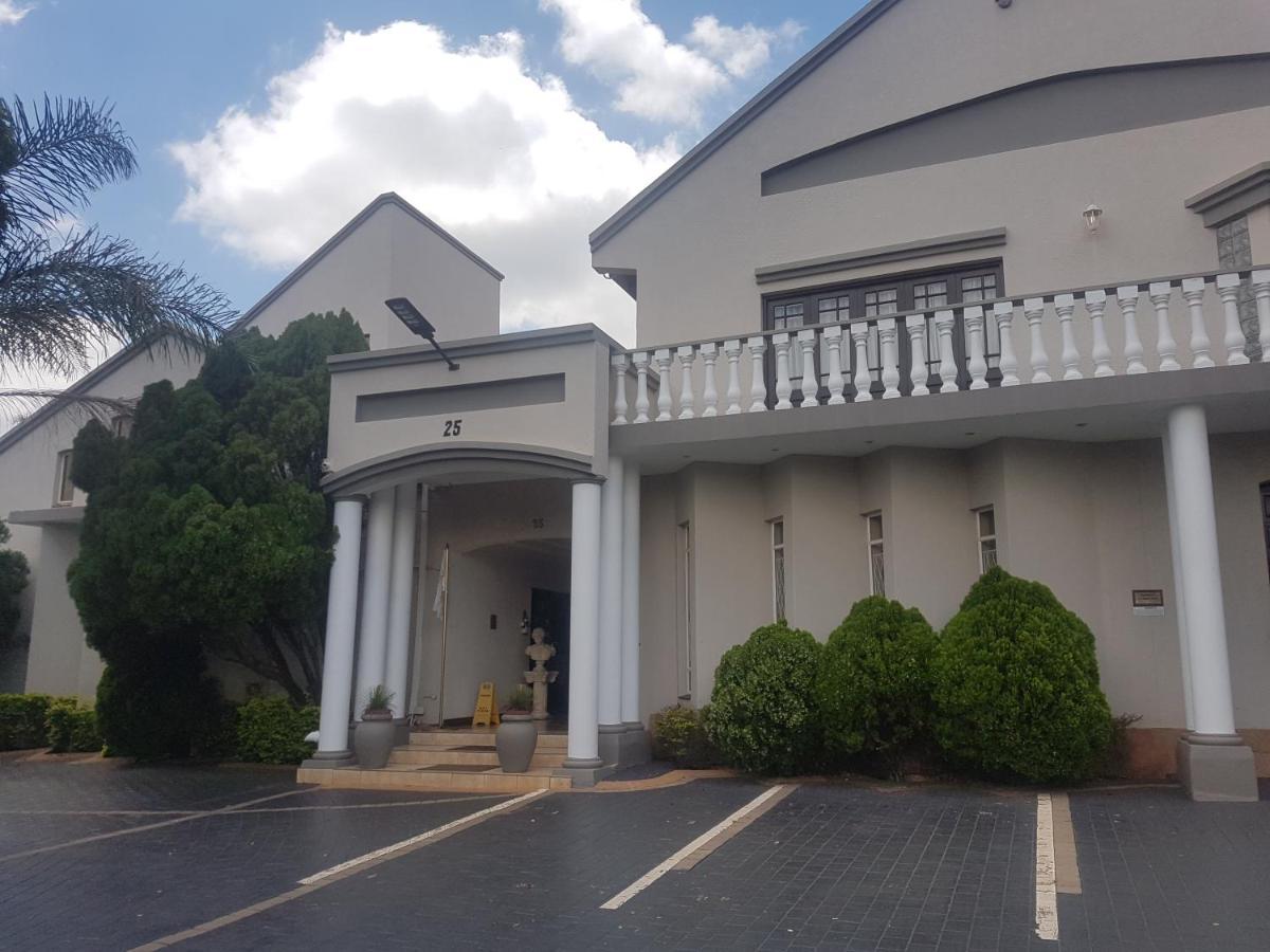 Cornerstone Guest Lodge Pretoria Bagian luar foto